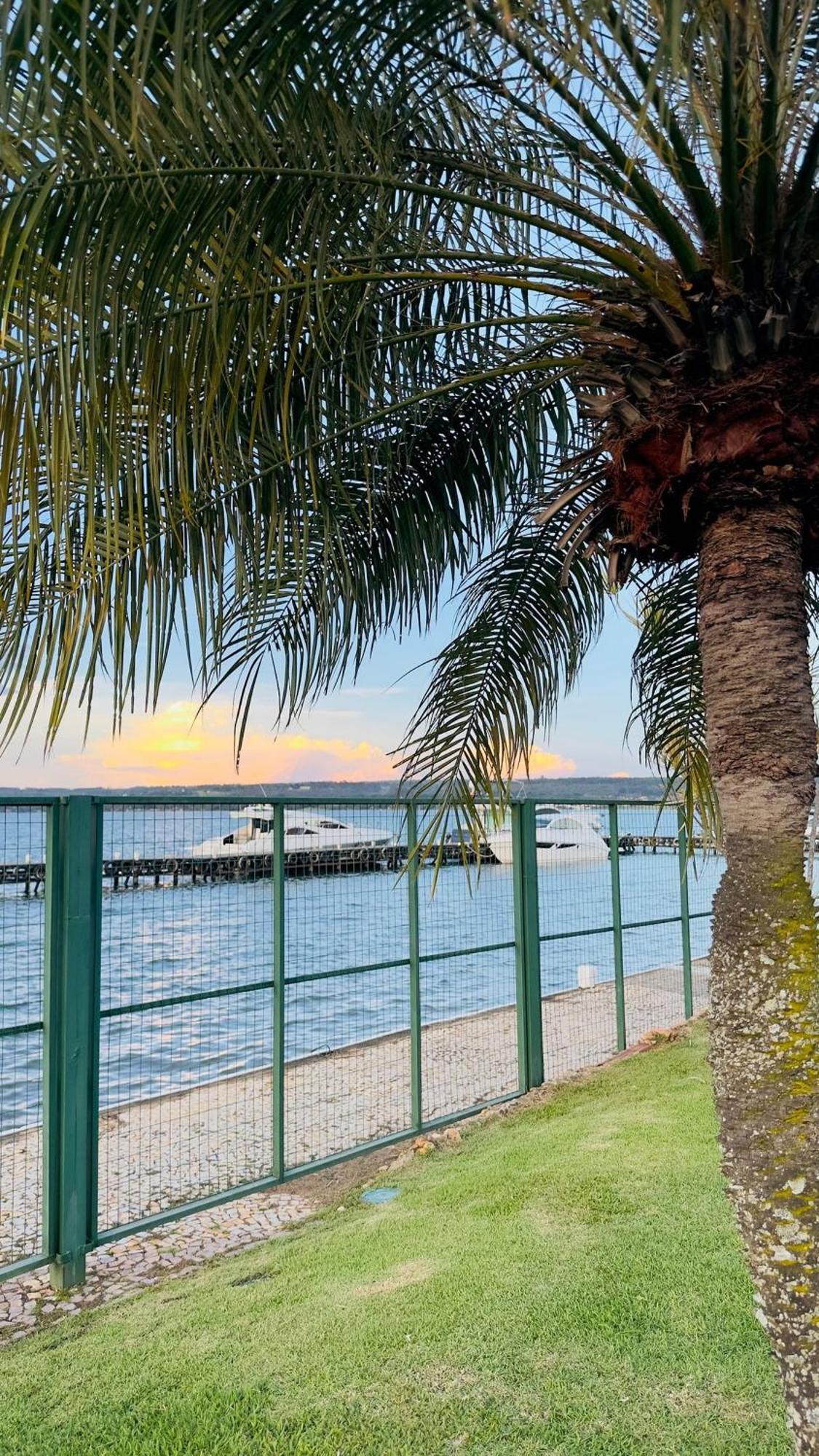 Excelente Apto Na Beira Do Lago Brasilia Exterior photo